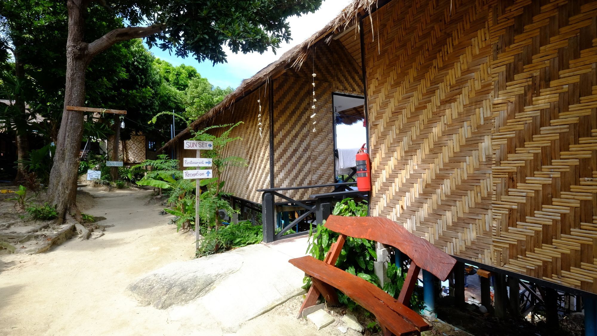 The Hut Koh Lipe Hotel Exterior photo